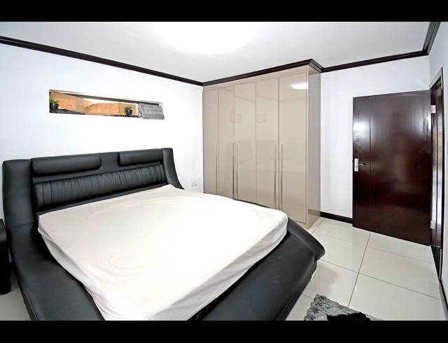 1 BEDROOM APARTMENT FOR SALE IN BROADACRES